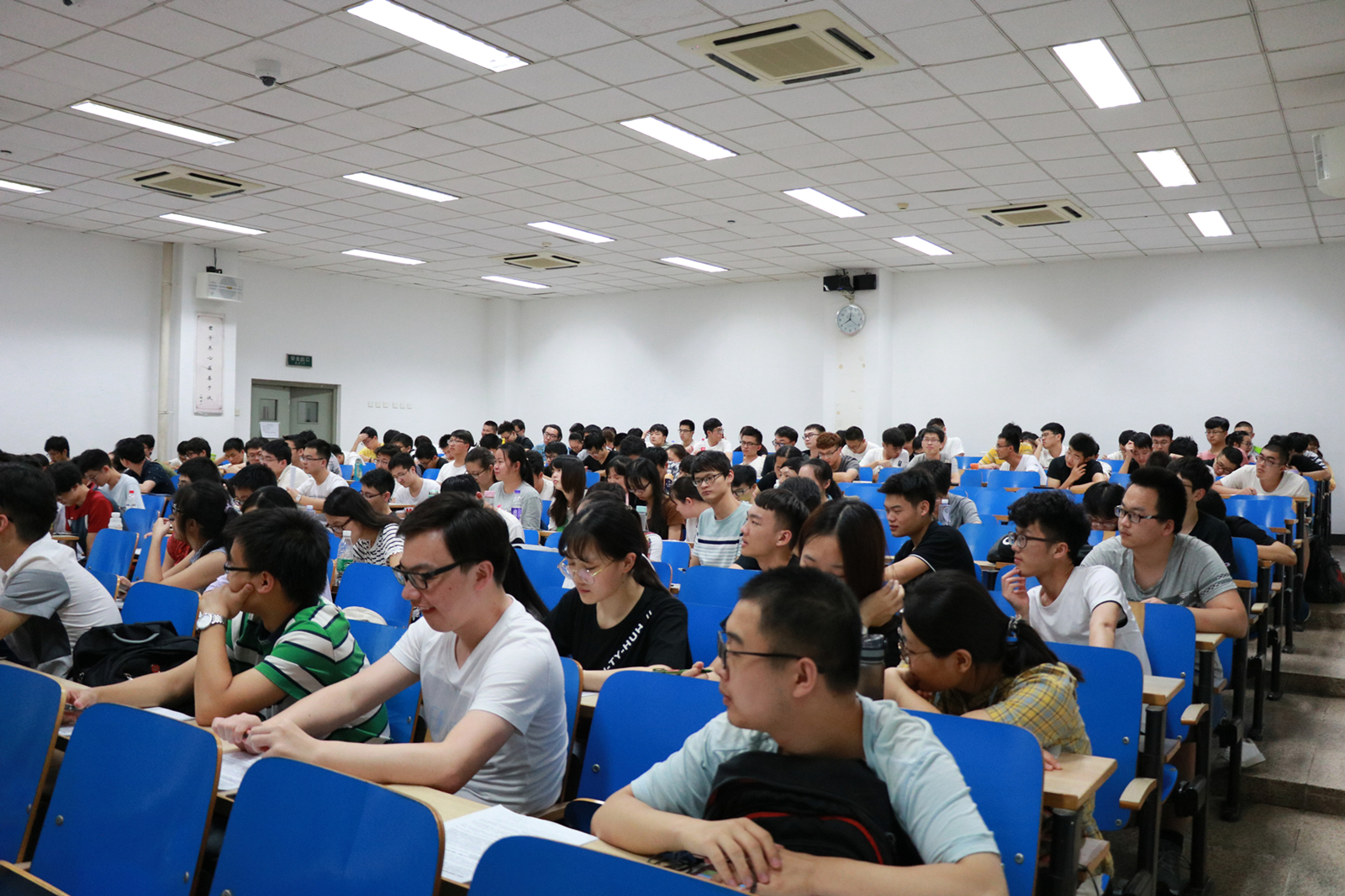 崇尚实践、知行并重,青春的汗水永远在路上——91直播
召