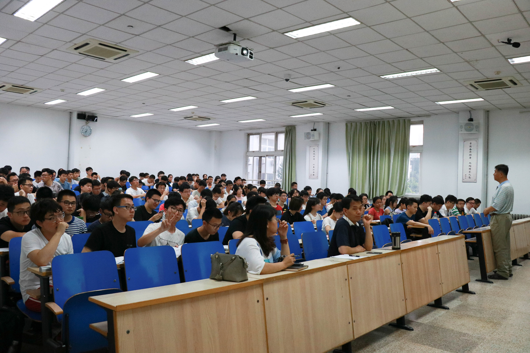 崇尚实践、知行并重,青春的汗水永远在路上——91直播
召